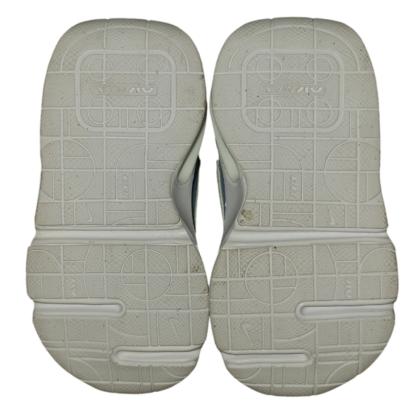 Nike AirMax Children's Shoes Size 6 Like New Light Blue/White - Picture 5 of 7